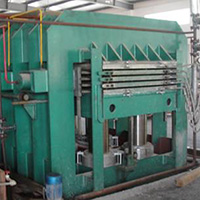 多層竹地板壓機(jī)